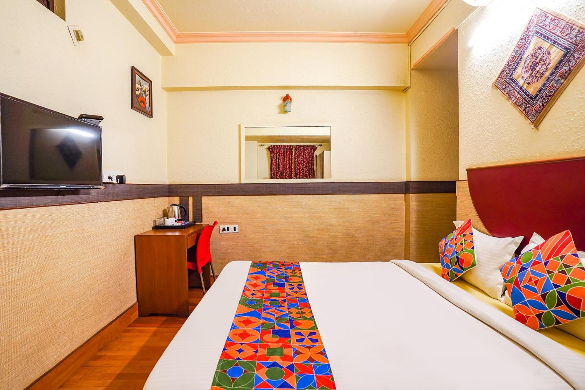 העיר בנגלור Hotel Lalbagh Gardenia מראה חיצוני תמונה