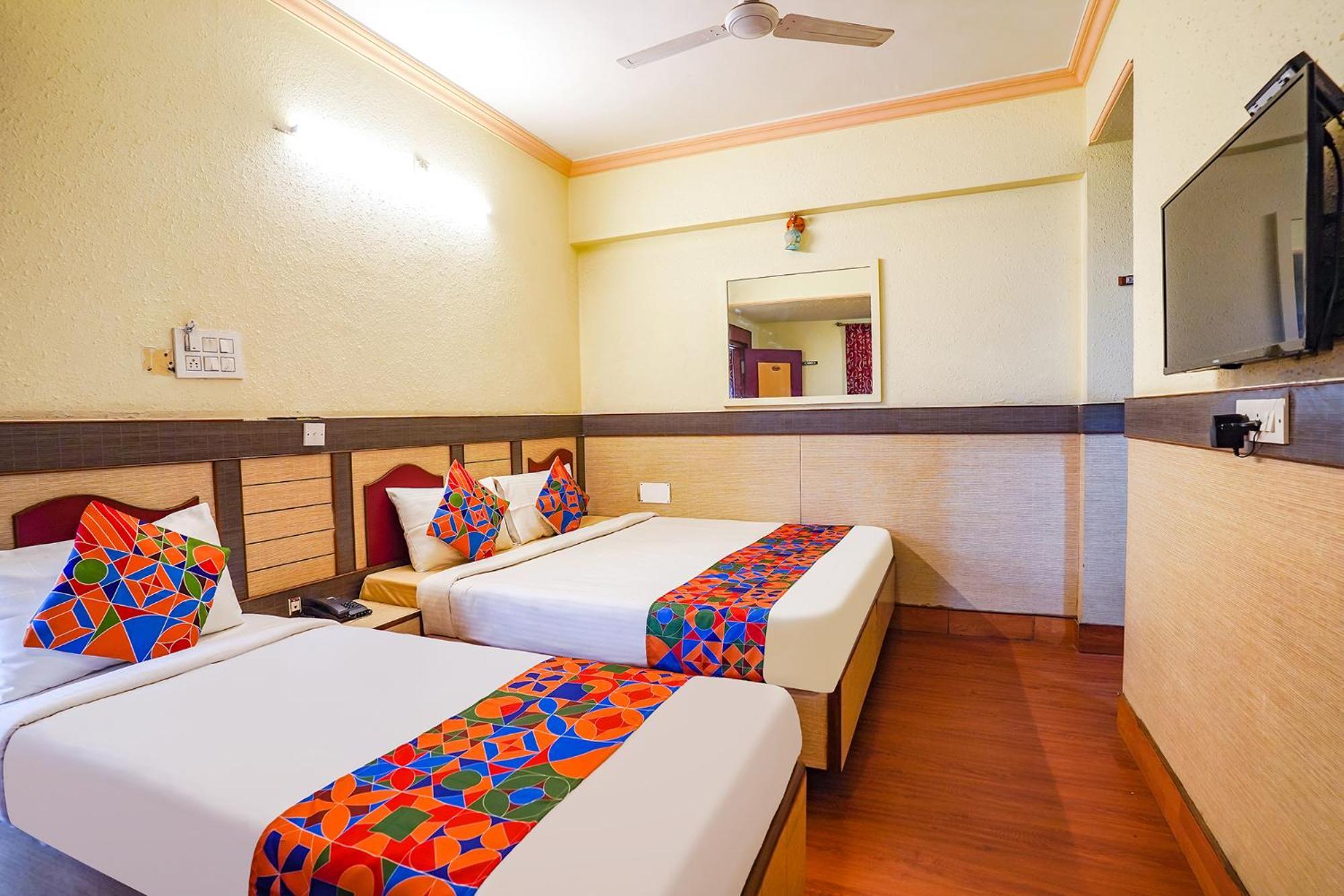 העיר בנגלור Hotel Lalbagh Gardenia מראה חיצוני תמונה
