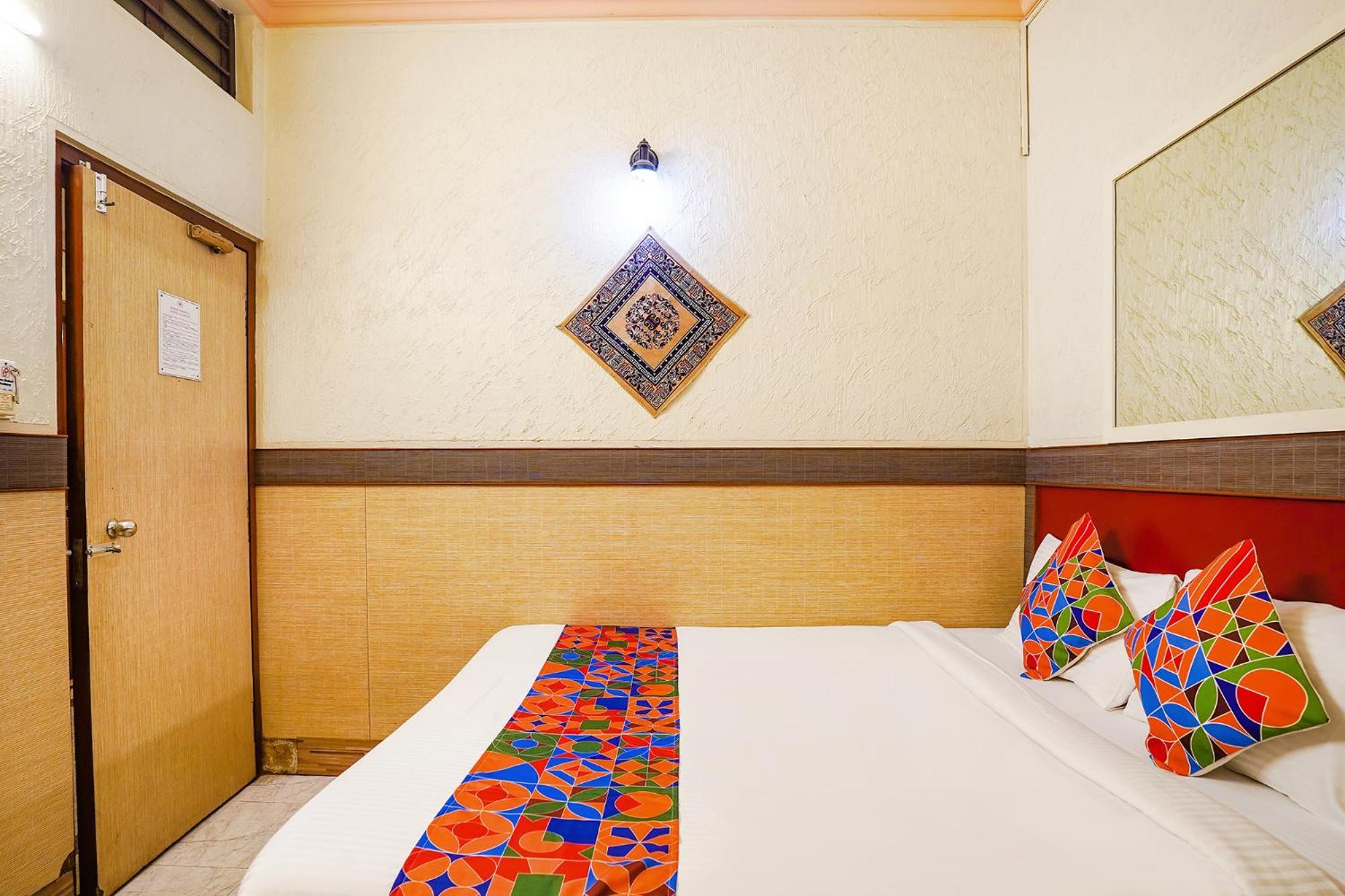 העיר בנגלור Hotel Lalbagh Gardenia מראה חיצוני תמונה