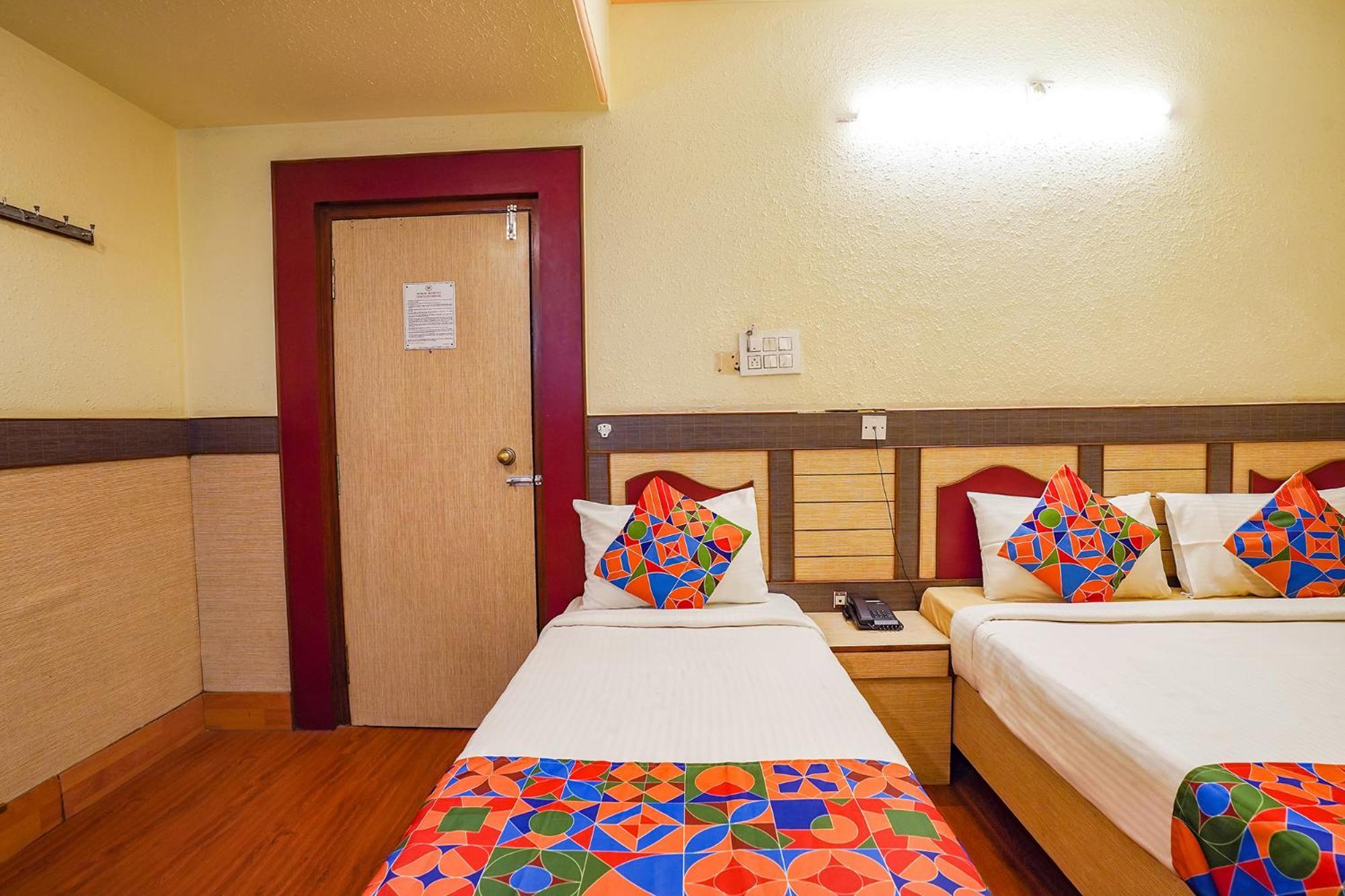 העיר בנגלור Hotel Lalbagh Gardenia מראה חיצוני תמונה