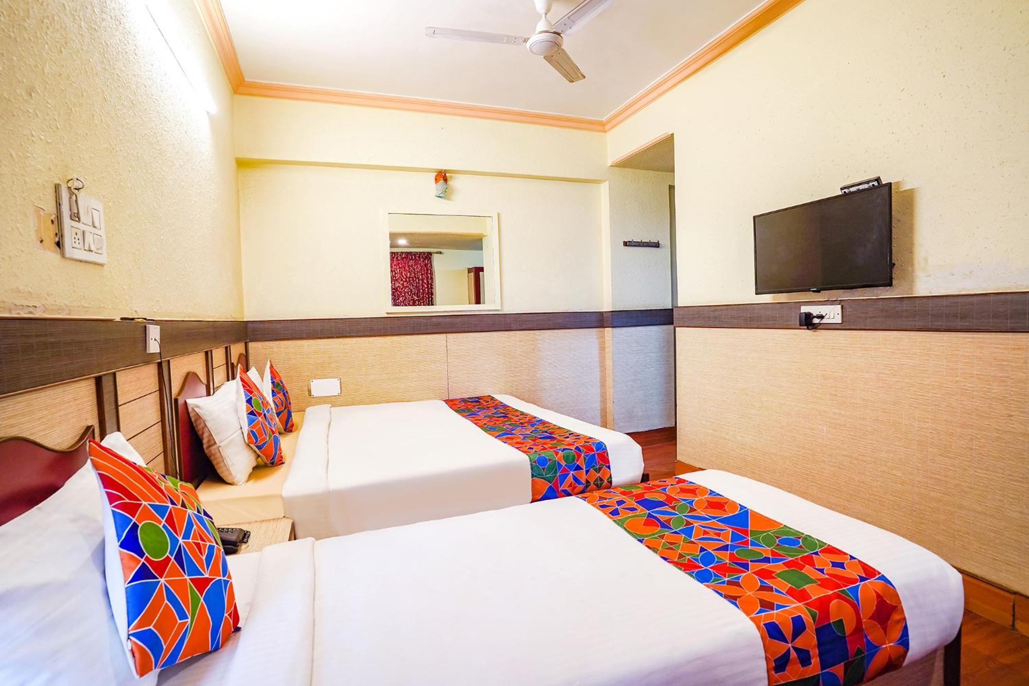 העיר בנגלור Hotel Lalbagh Gardenia מראה חיצוני תמונה