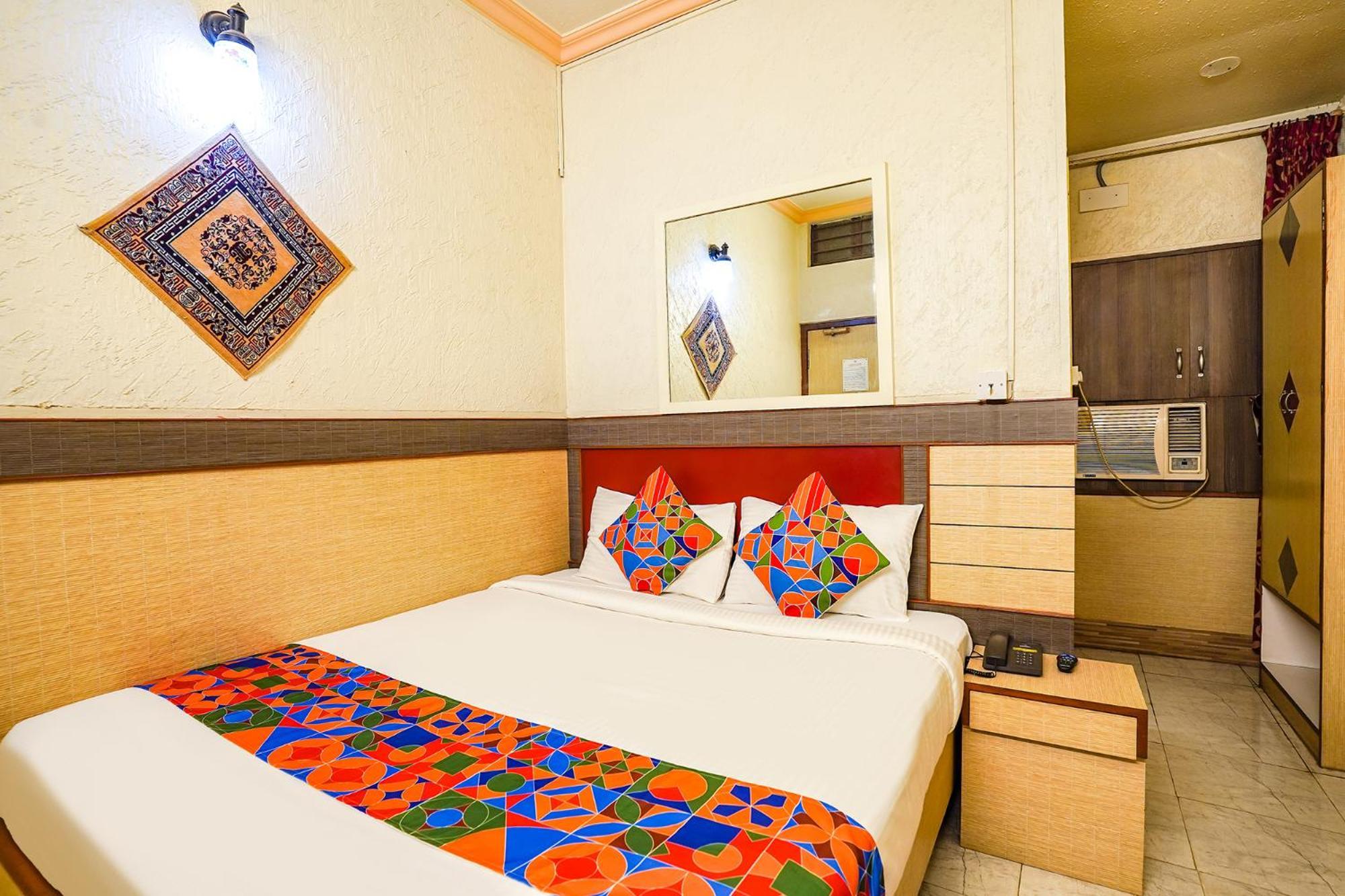 העיר בנגלור Hotel Lalbagh Gardenia מראה חיצוני תמונה