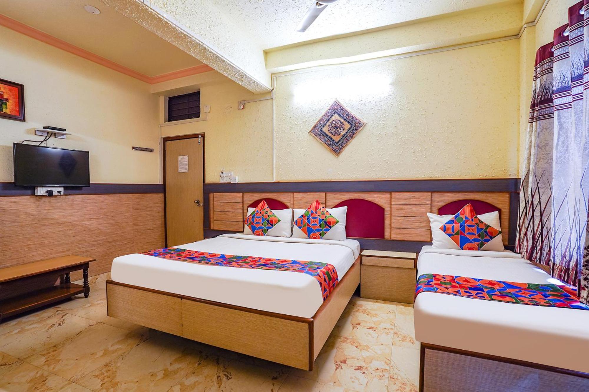 העיר בנגלור Hotel Lalbagh Gardenia מראה חיצוני תמונה