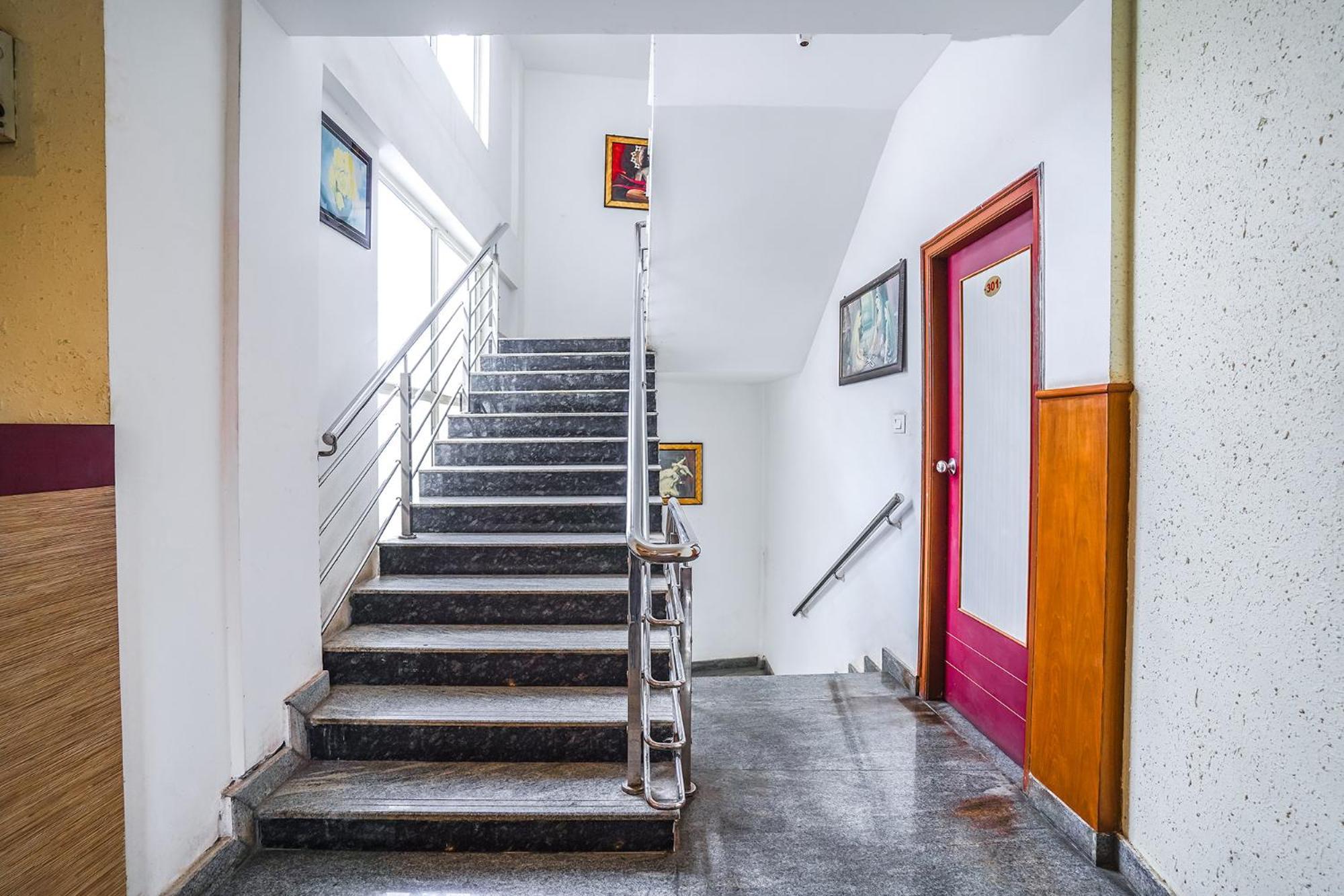 העיר בנגלור Hotel Lalbagh Gardenia מראה חיצוני תמונה